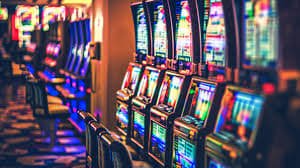 de899